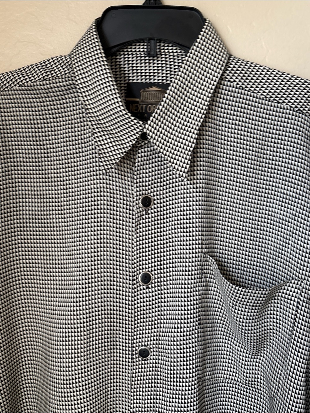 Men's Black & White Patterned Button-Up Shirt